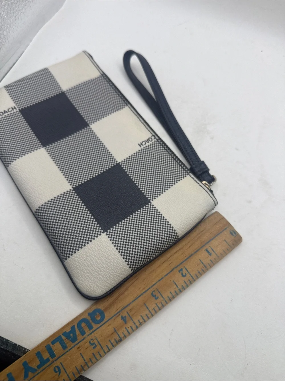 Coach Buffalo Plaid Black Cream Zip Wristlet Clutch Wallet Purse